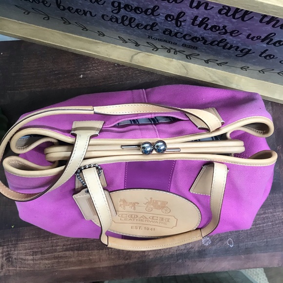 Authentic Coach Pink Hampton Archive 10th Edition - Picture 6 of 13